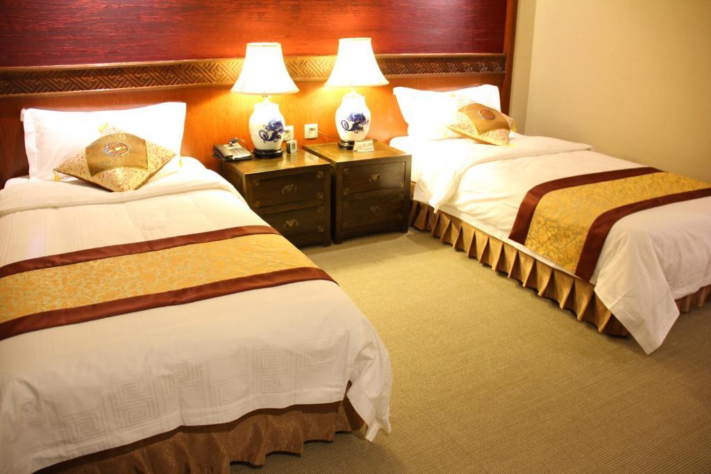 Beijing Imperial Courtyard Hotel Стая снимка