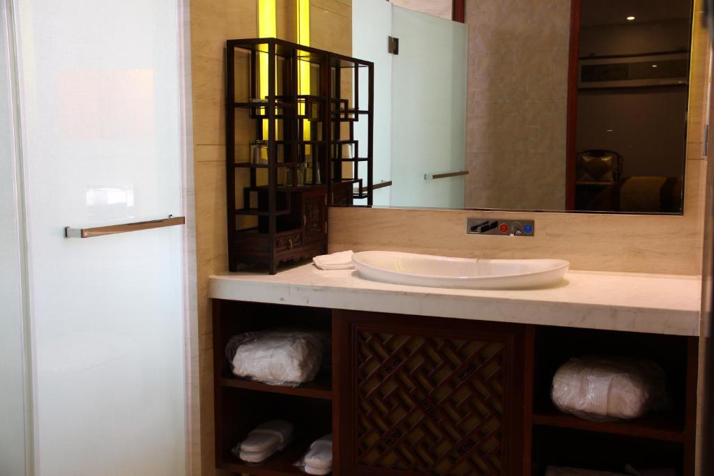 Beijing Imperial Courtyard Hotel Екстериор снимка